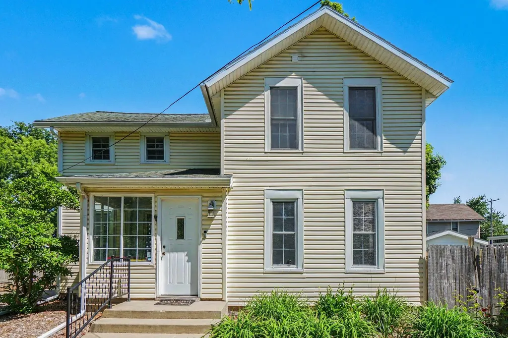 425 E Walnut Street Hastings City MI 49058