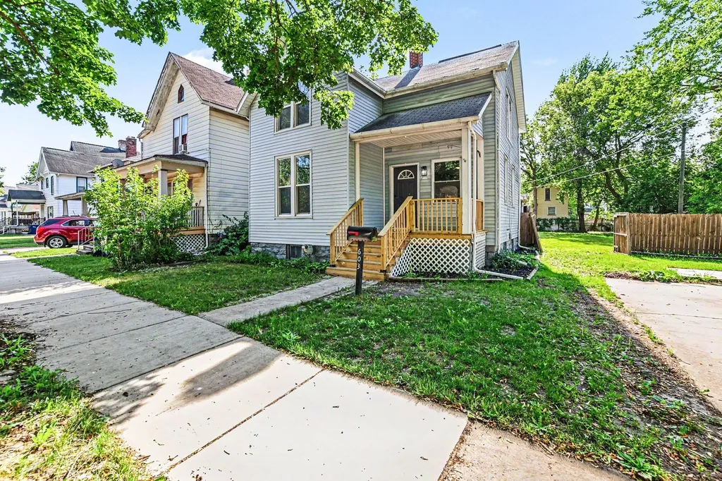 603 N Mclellan Street Bay City City MI 48708