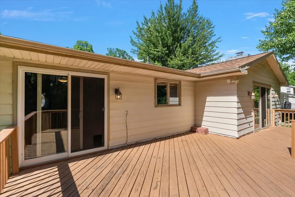 2840 Timberlane SW Grandville City MI 49418