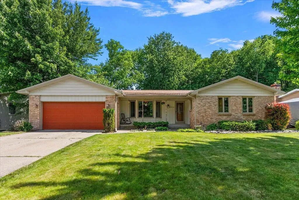 2840 Timberlane SW Grandville City MI 49418