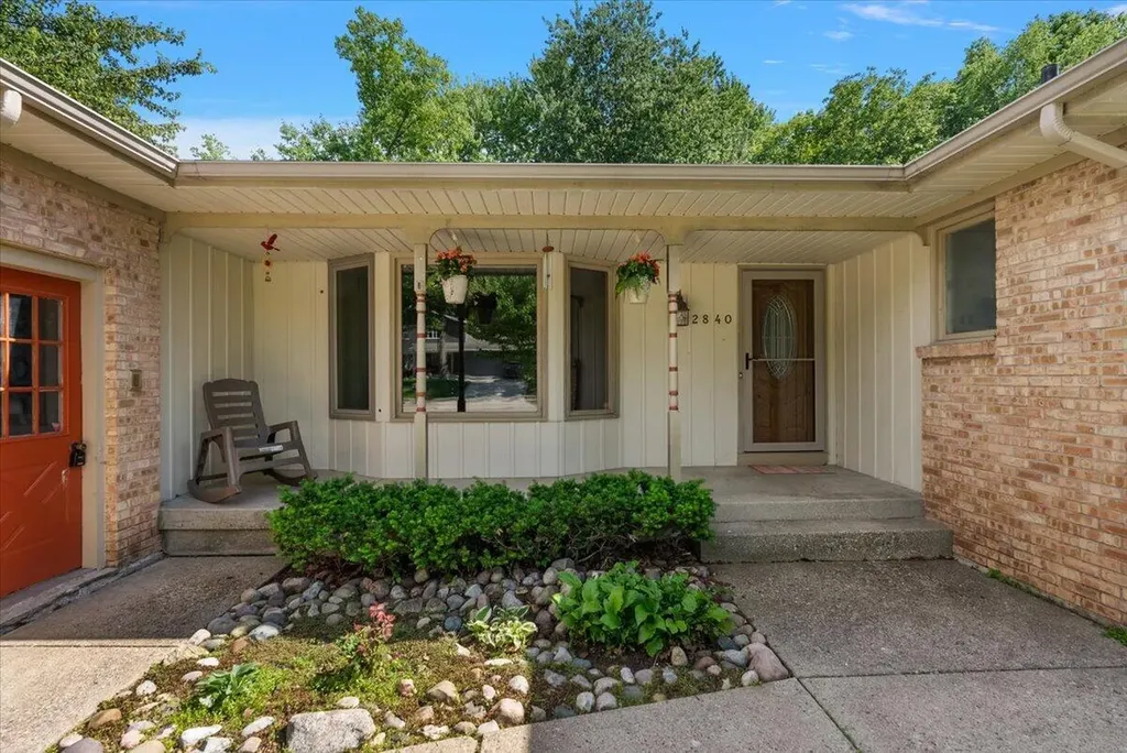 2840 Timberlane SW Grandville City MI 49418