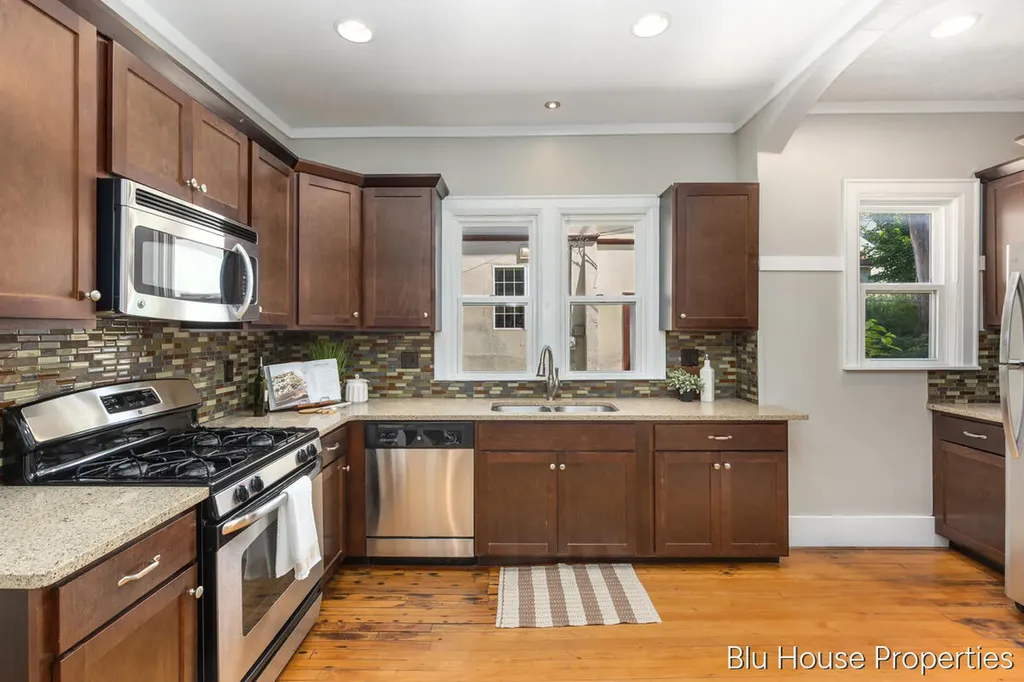 616 Giddings Avenue SE Grand Rapids City MI 49506