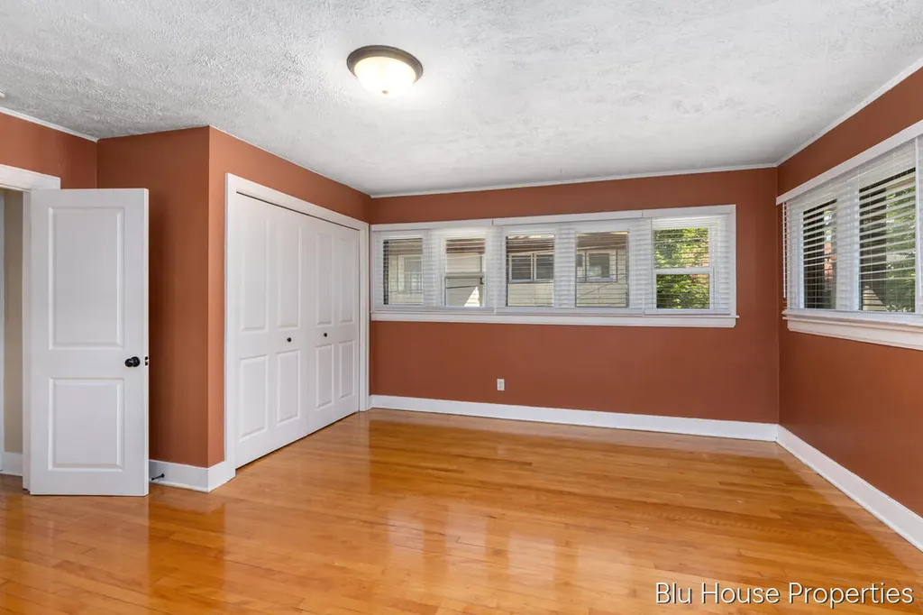 616 Giddings Avenue SE Grand Rapids City MI 49506