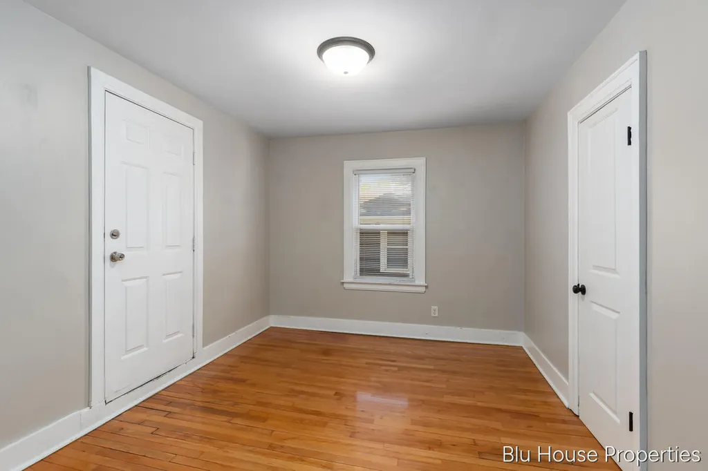 616 Giddings Avenue SE Grand Rapids City MI 49506