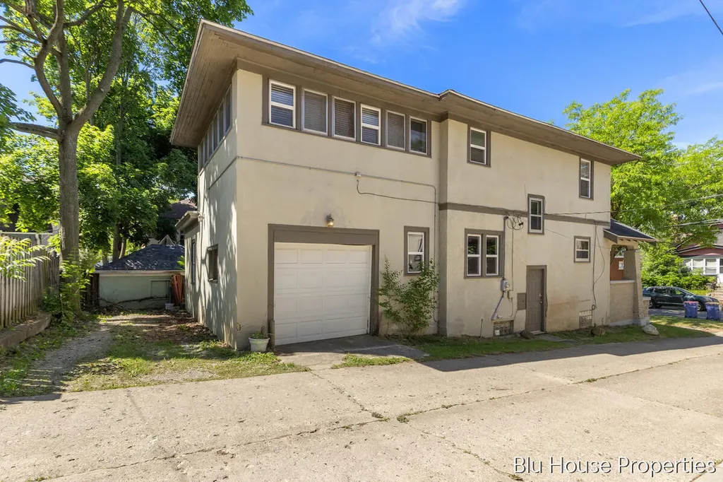 616 Giddings Avenue SE Grand Rapids City MI 49506