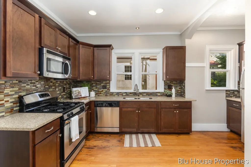 616 Giddings Avenue SE Grand Rapids City MI 49506