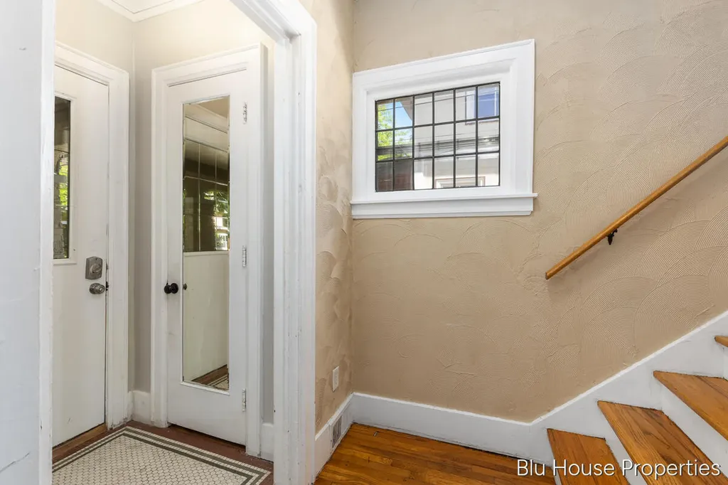 616 Giddings Avenue SE Grand Rapids City MI 49506