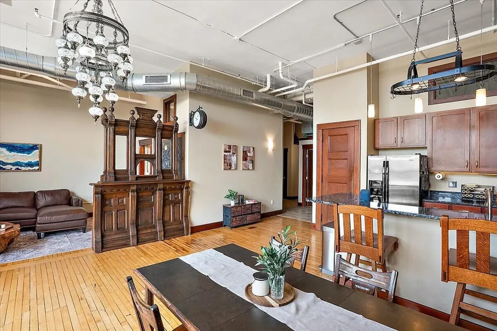 600 Broadway Avenue NW Grand Rapids City MI 49504