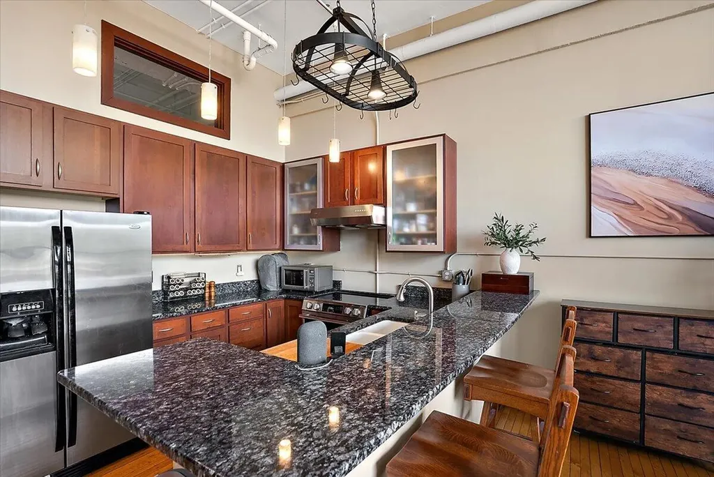 600 Broadway Avenue NW Grand Rapids City MI 49504