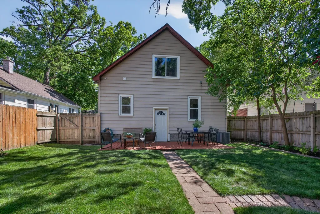 1011 Hoyt Street SE Grand Rapids City MI 49507