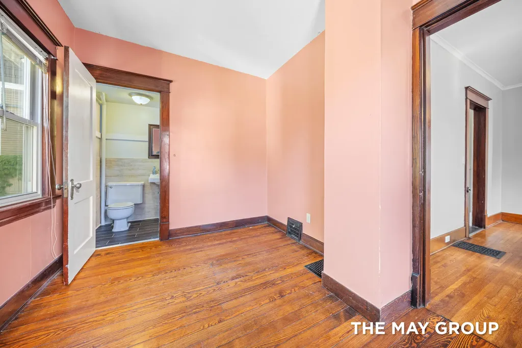 733 Lockwood Street NE Grand Rapids City MI 49503