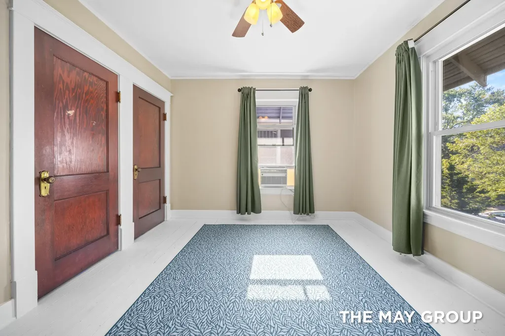 733 Lockwood Street NE Grand Rapids City MI 49503