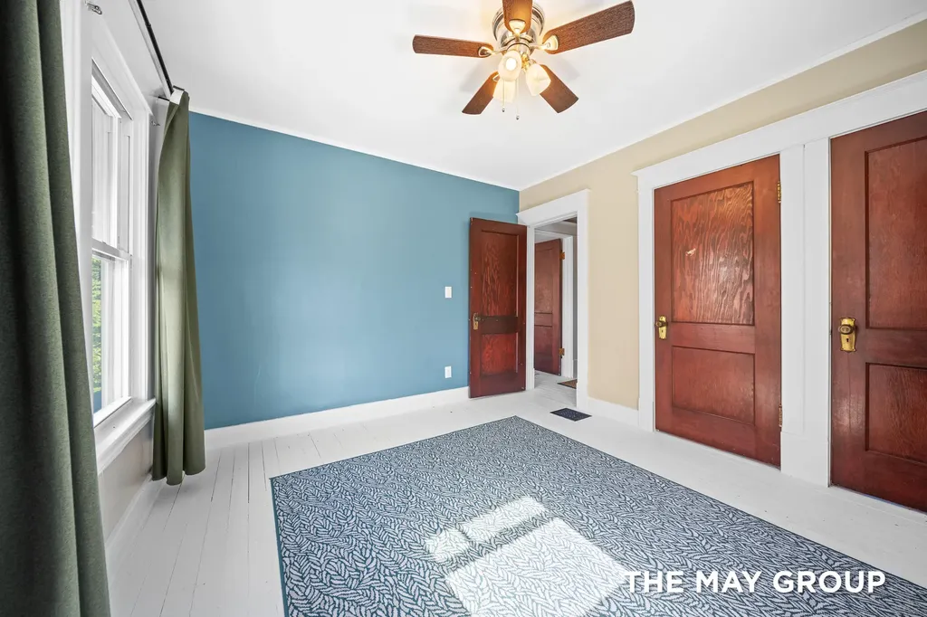 733 Lockwood Street NE Grand Rapids City MI 49503