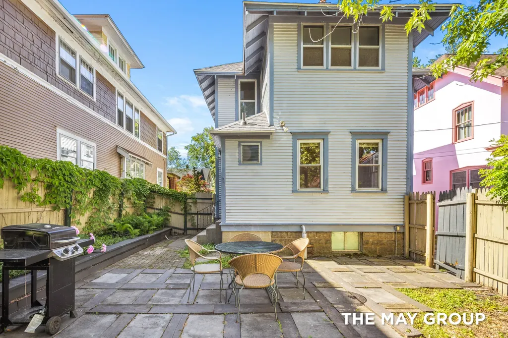 733 Lockwood Street NE Grand Rapids City MI 49503