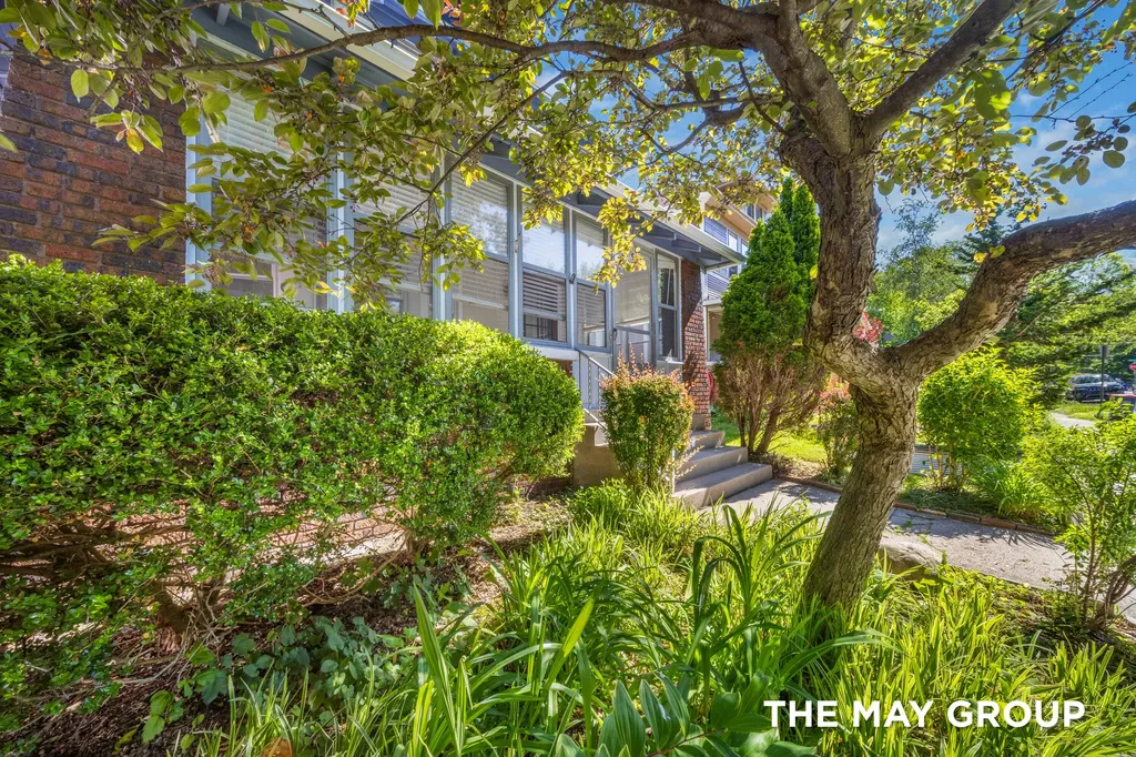 733 Lockwood Street NE Grand Rapids City MI 49503