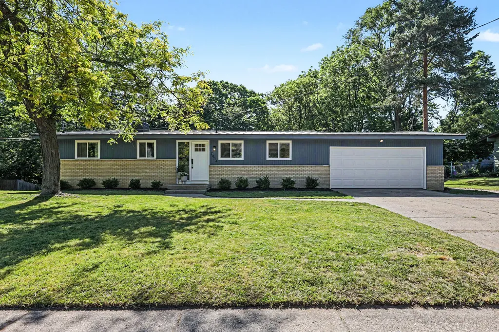 2834 Northville Drive NE Plainfield Charter Township MI 49525