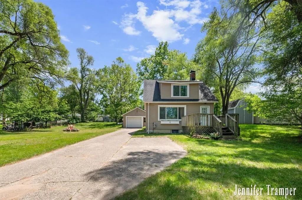509 E Fairplains Street Greenville City MI 48838