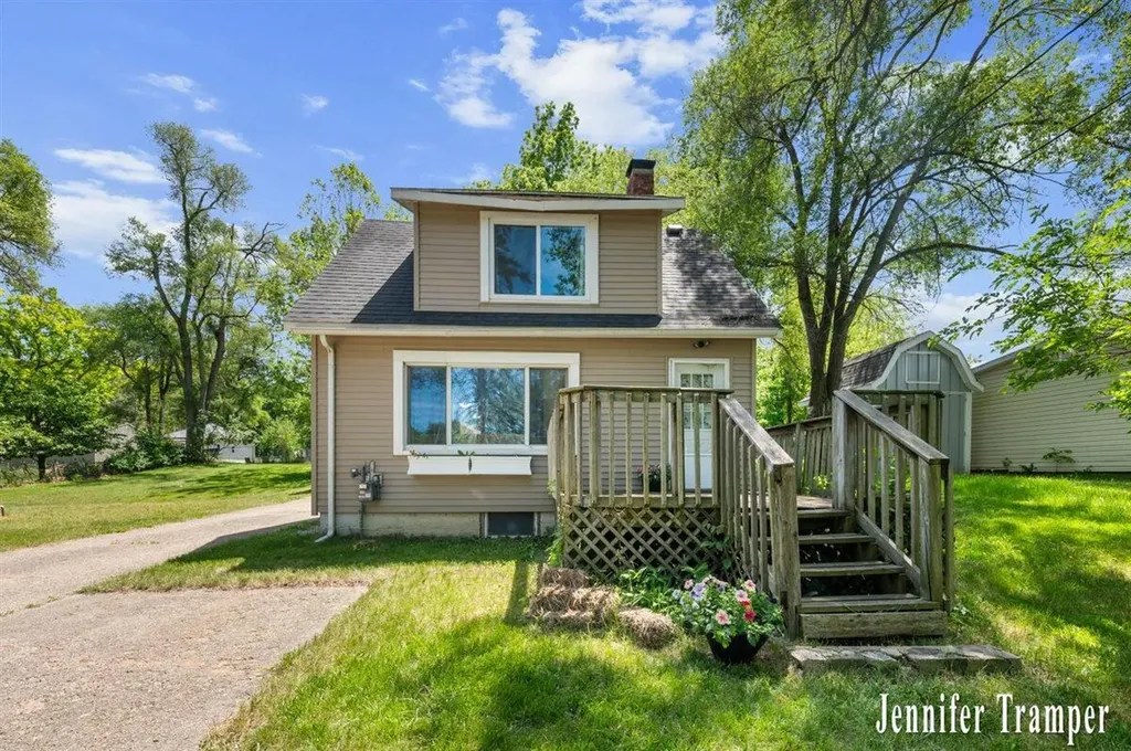 509 E Fairplains Street Greenville City MI 48838