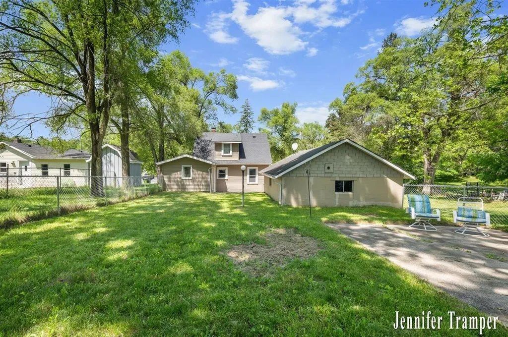 509 E Fairplains Street Greenville City MI 48838