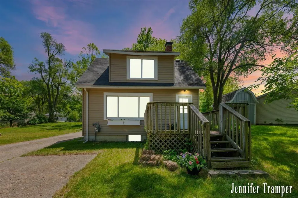 509 E Fairplains Street Greenville City MI 48838