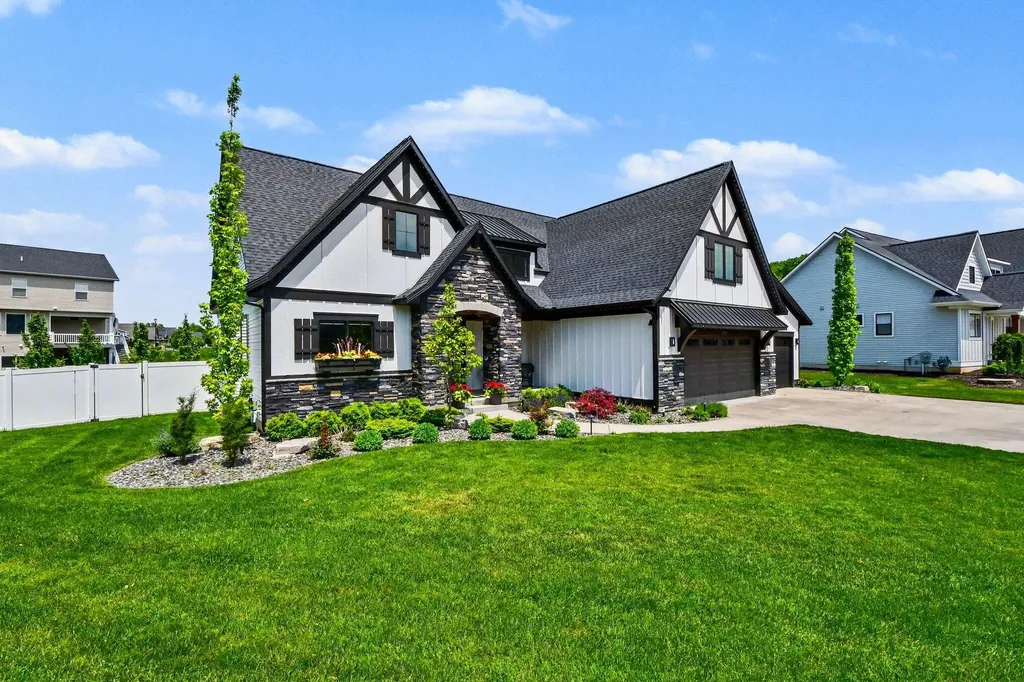 8251 Country Rail Drive SW Byron Township MI 49315