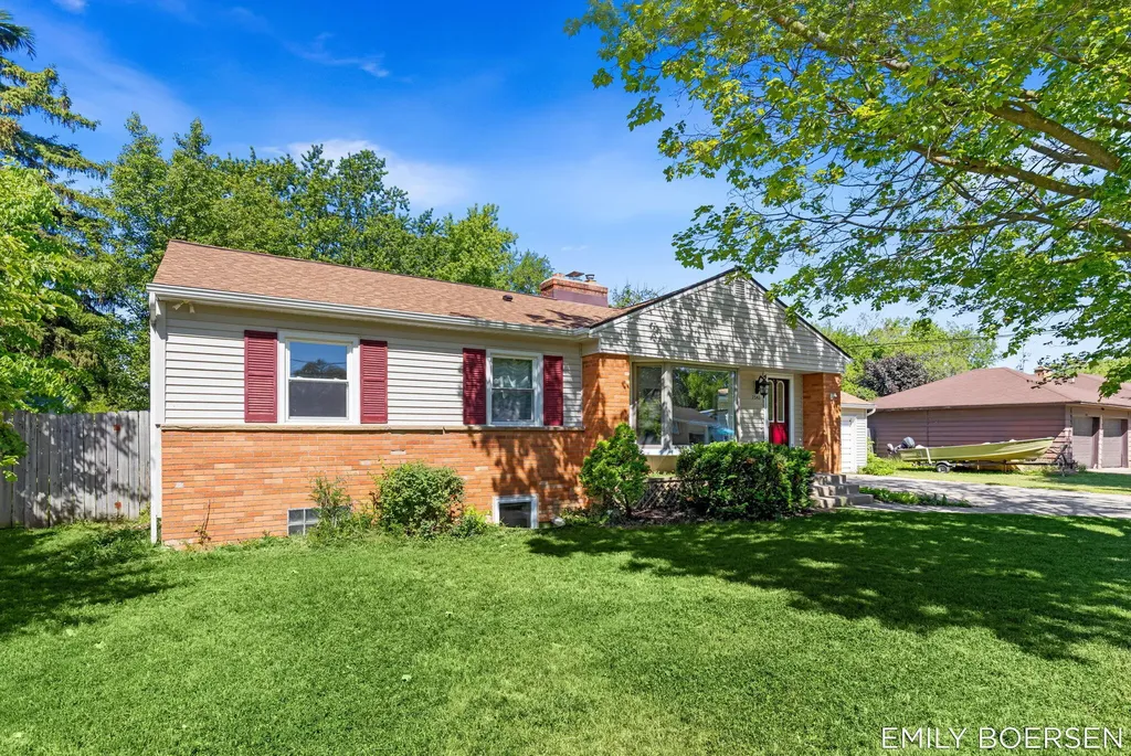 7543 Walnut Avenue Georgetown Charter Township MI 49428
