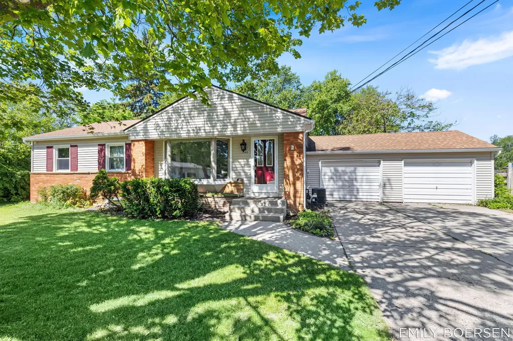 7543 Walnut Avenue Georgetown Charter Township MI 49428