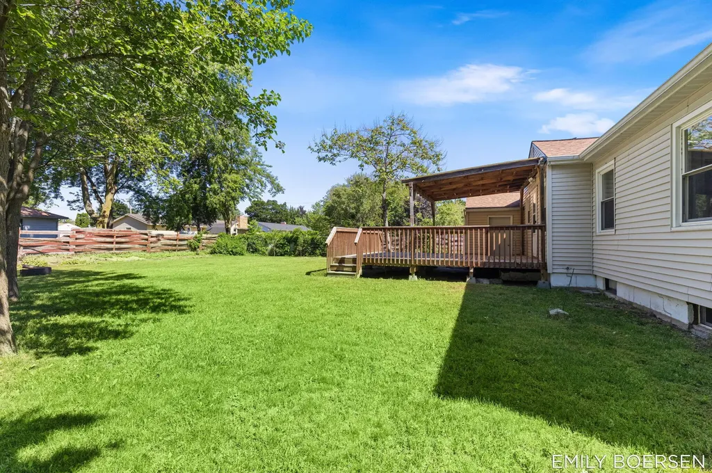 7543 Walnut Avenue Georgetown Charter Township MI 49428