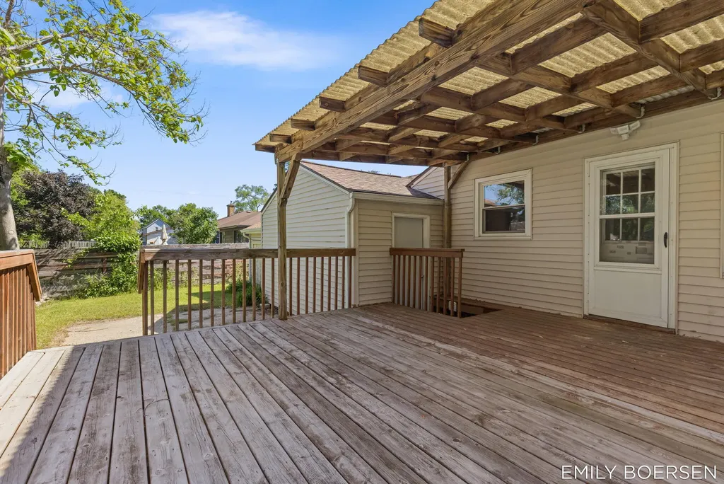 7543 Walnut Avenue Georgetown Charter Township MI 49428