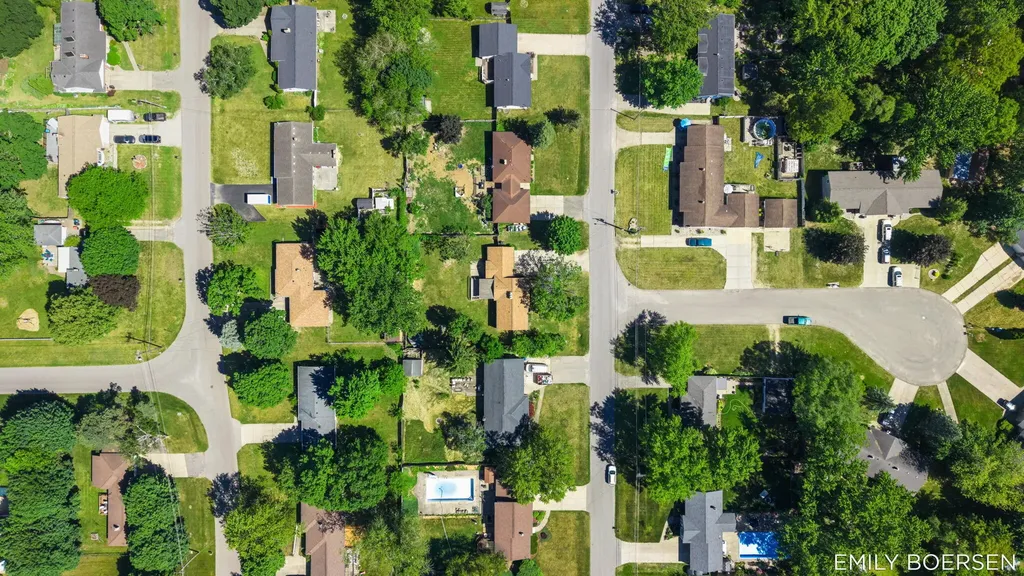 7543 Walnut Avenue Georgetown Charter Township MI 49428