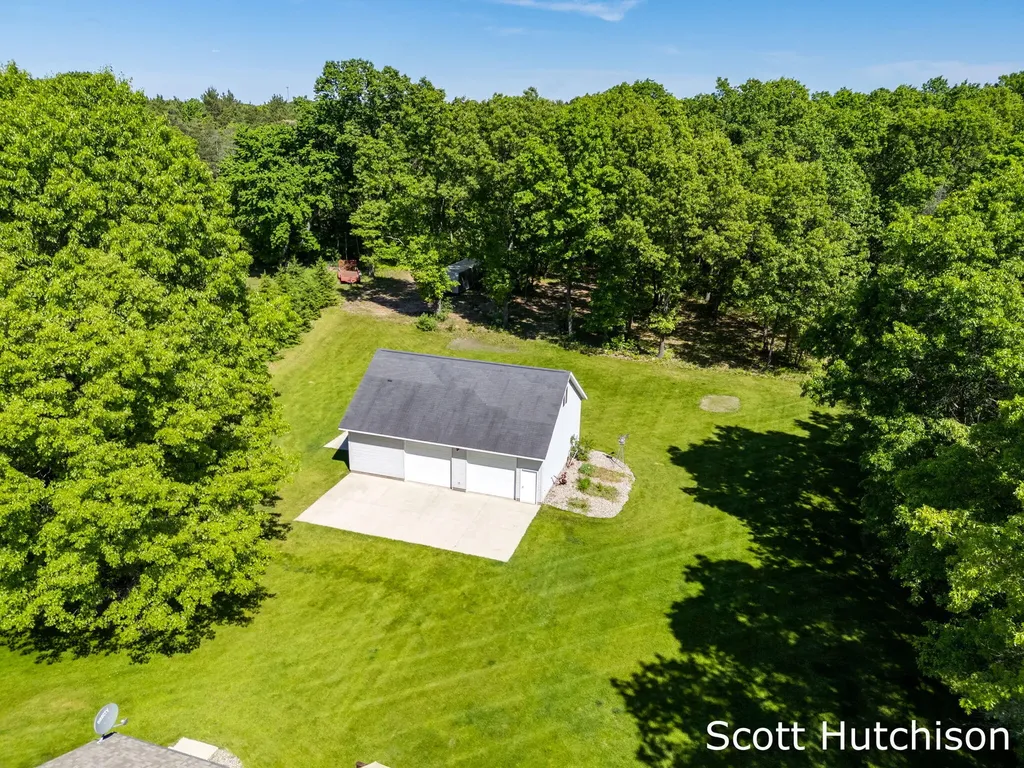 3439 S Johnson Road Montcalm Township MI 49326