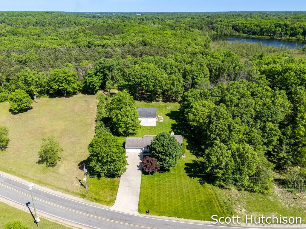 3439 S Johnson Road Montcalm Township MI 49326