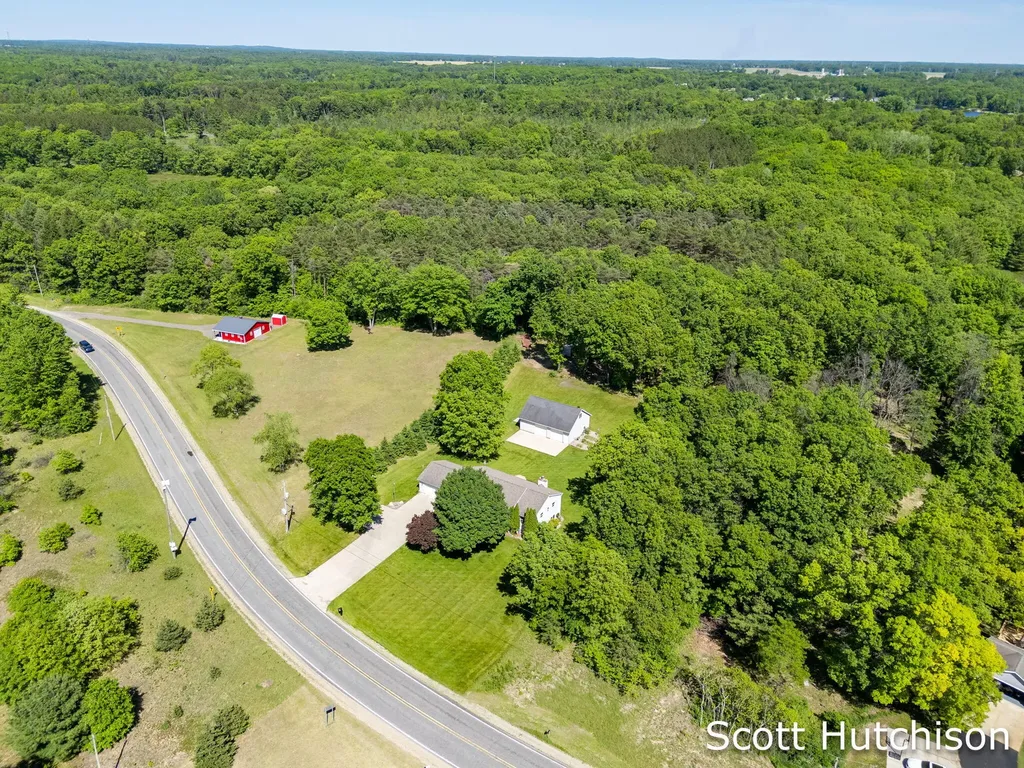 3439 S Johnson Road Montcalm Township MI 49326