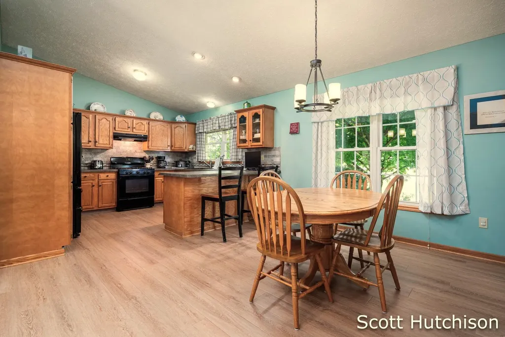 3439 S Johnson Road Montcalm Township MI 49326