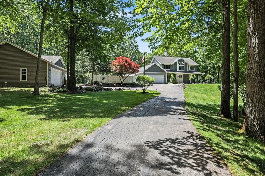 3169 Natures Place Drive SE Lowell Charter Township MI 49331