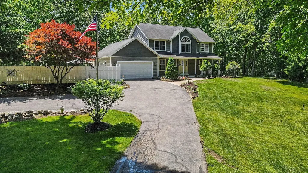 3169 Natures Place Drive SE Lowell Charter Township MI 49331