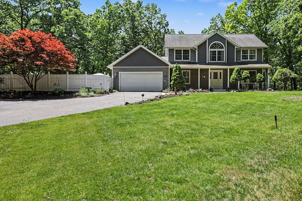 3169 Natures Place Drive SE Lowell Charter Township MI 49331