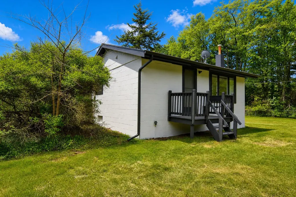 27939 38th Avenue Almena Township MI 49079