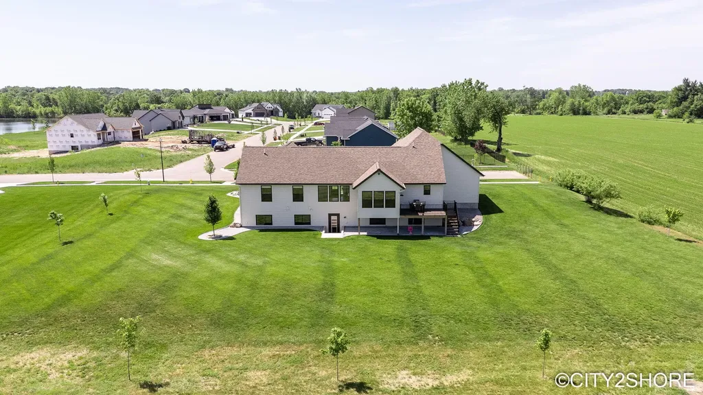 6181 Molli Drive Allendale Charter Township MI 49401
