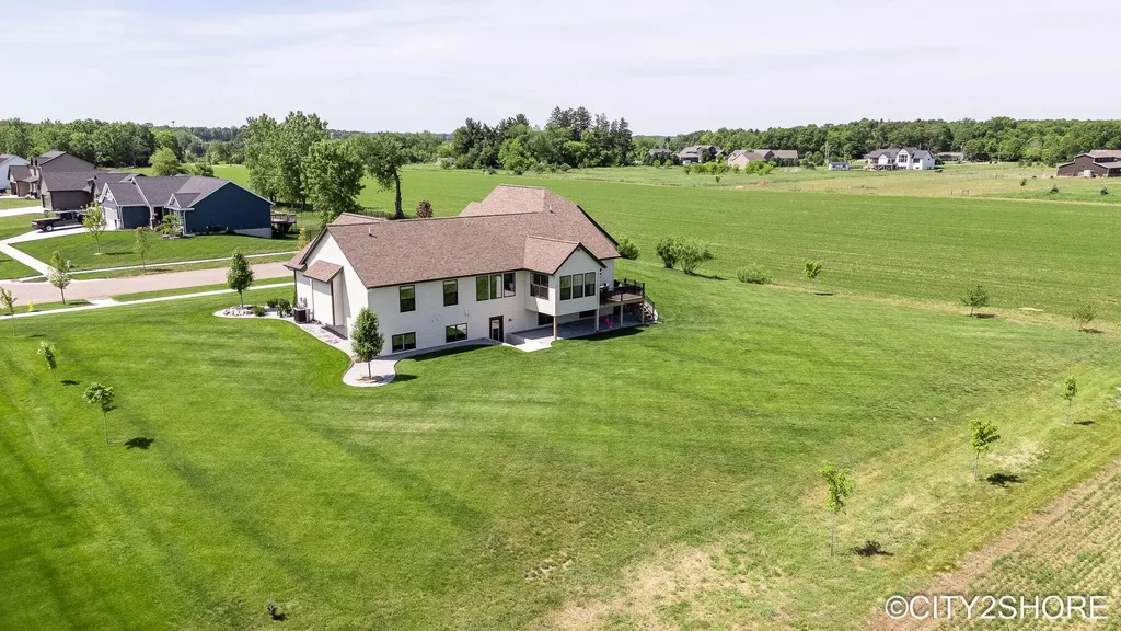 6181 Molli Drive Allendale Charter Township MI 49401