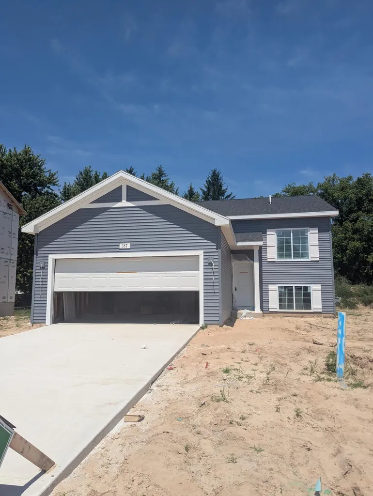 387 Pinery Lane Fremont City MI 49412
