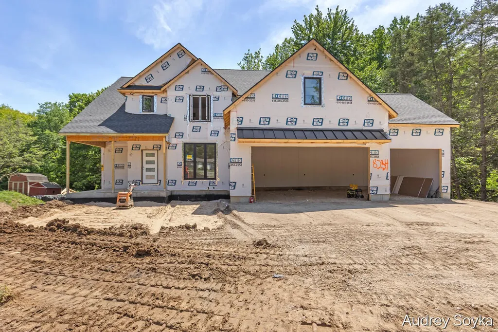 8234 Cascade Road SE Cascade Charter Township MI 49301