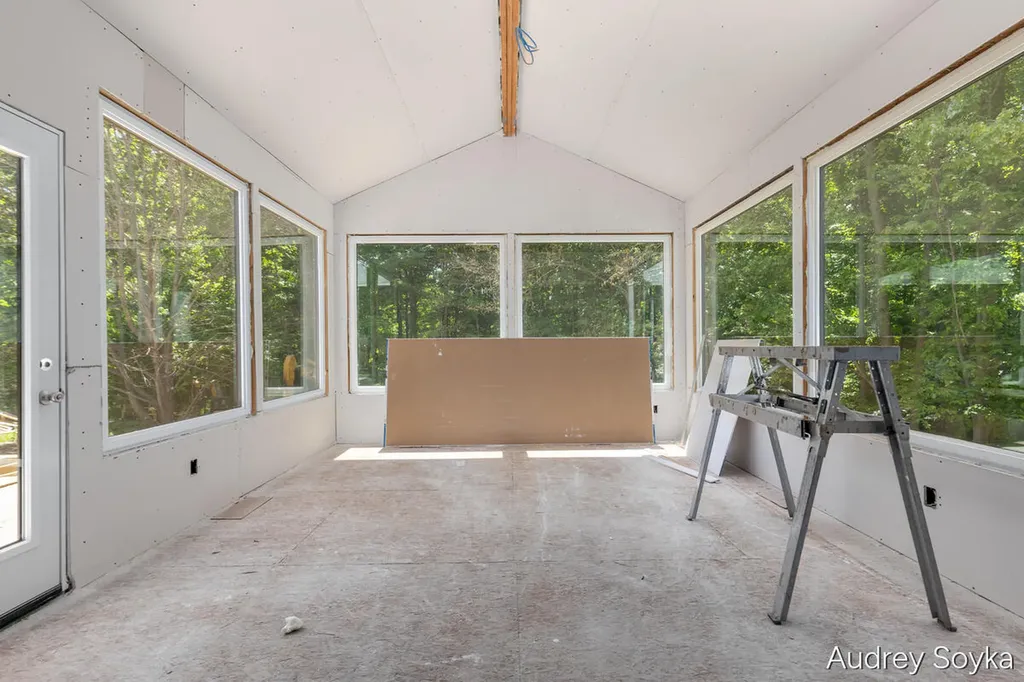 8234 Cascade Road SE Cascade Charter Township MI 49301