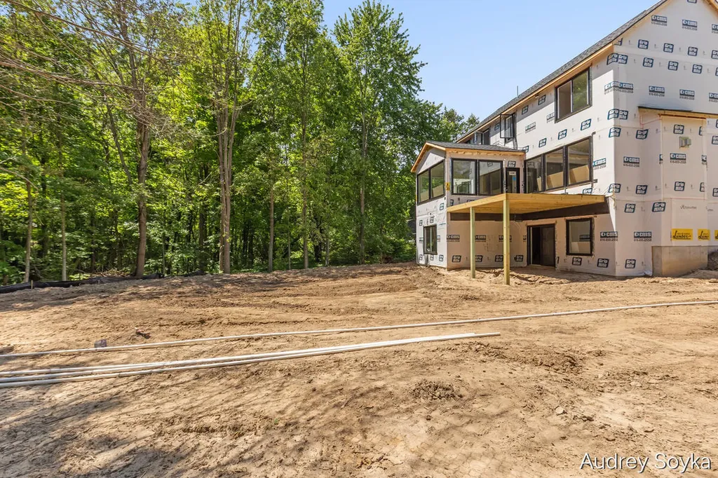 8234 Cascade Road SE Cascade Charter Township MI 49301