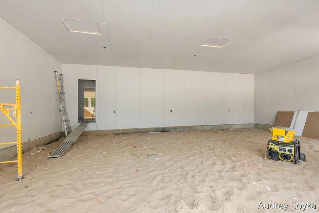 8234 Cascade Road SE Cascade Charter Township MI 49301