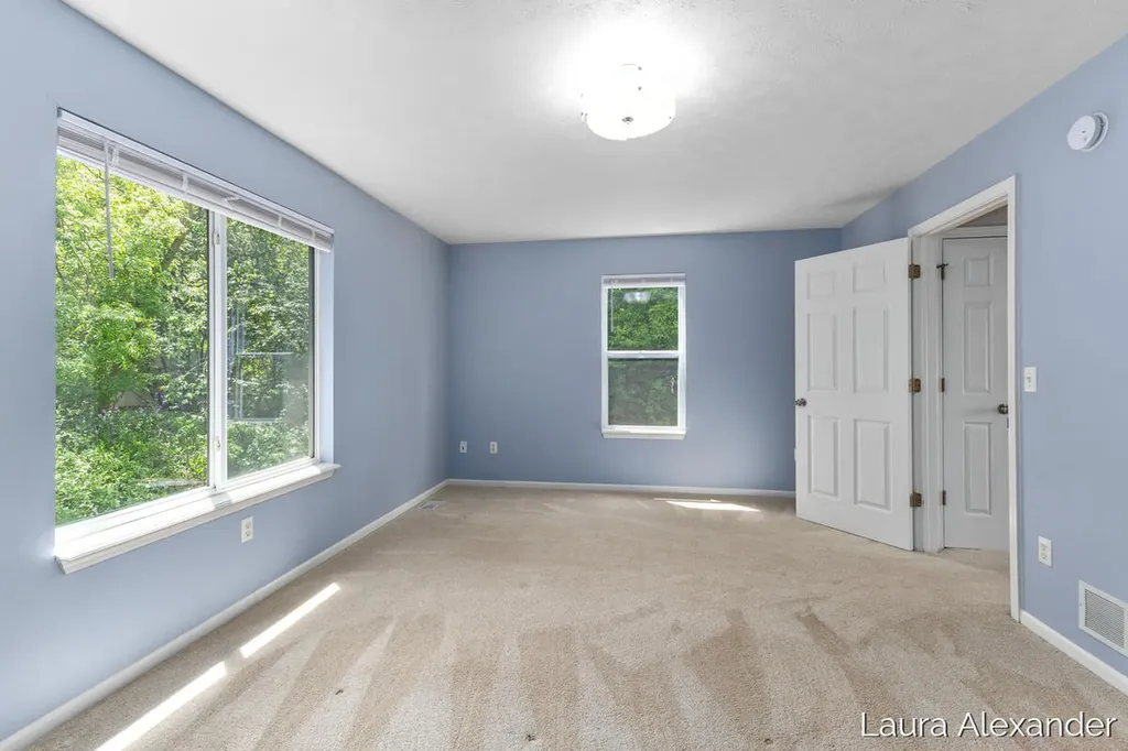 8507 Courtland Drive NE Rockford City MI 49341