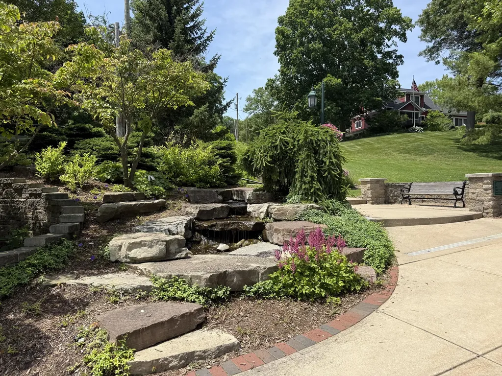 8507 Courtland Drive NE Rockford City MI 49341