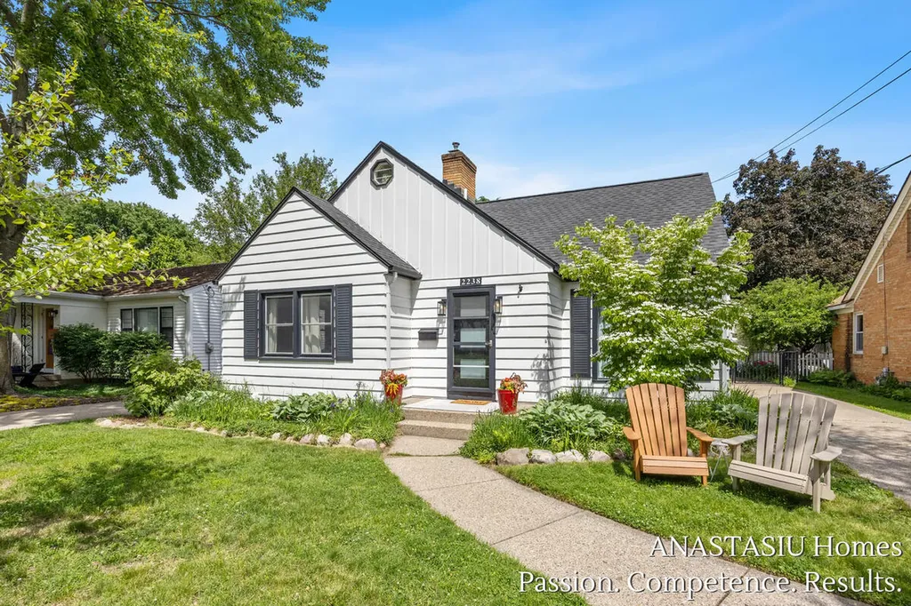 2238 Godwin Avenue SE Grand Rapids City MI 49507