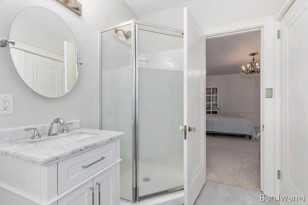 610 Locust Avenue SE East Grand Rapids City MI 49506
