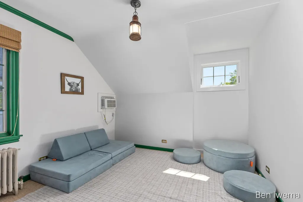 610 Locust Avenue SE East Grand Rapids City MI 49506